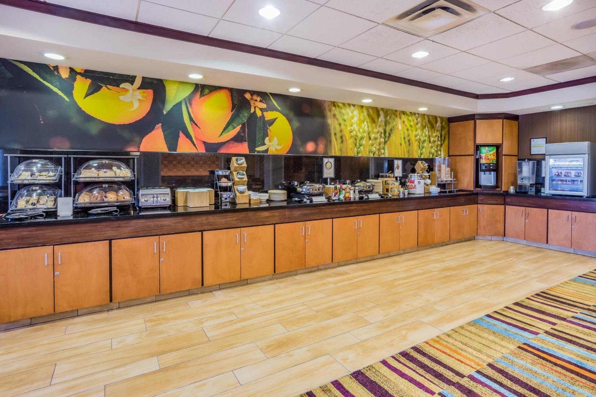 Fairfield Inn And Suites Turlock Bagian luar foto
